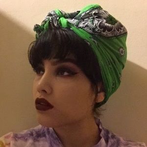 Meet your Posher, Genevieve